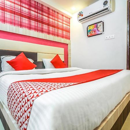 Oyo 11840 Hotel Venus Ajmer Exteriör bild